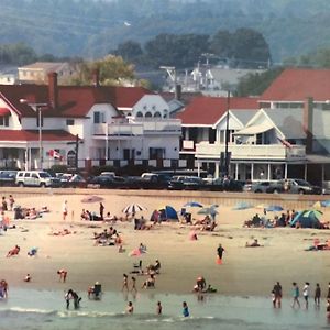 Grand View Motel & Suites